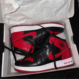 Air Jordan 1 MID SS (GS) 6.5